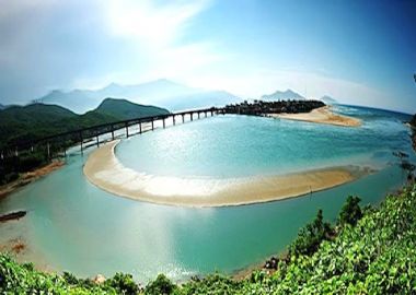 La baie de Lang Cô, province centrale de Thua Thiên-Huê