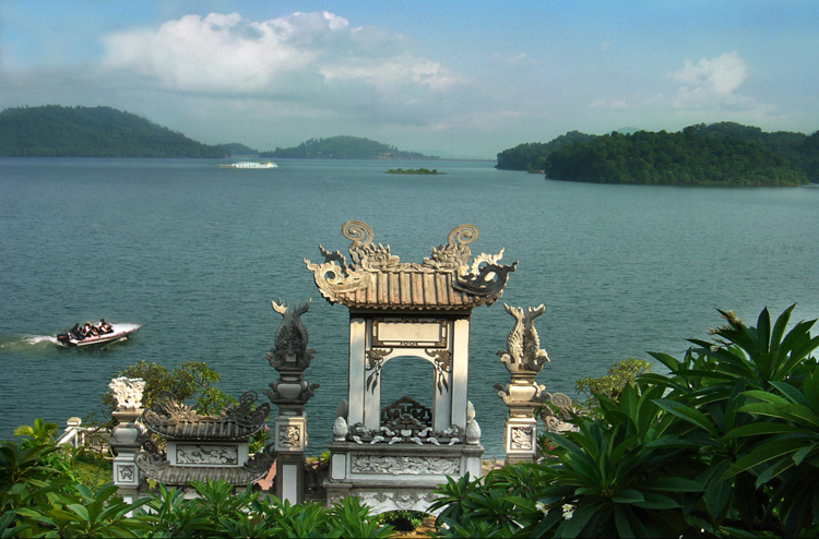 le lac de nui coc thai nguyen