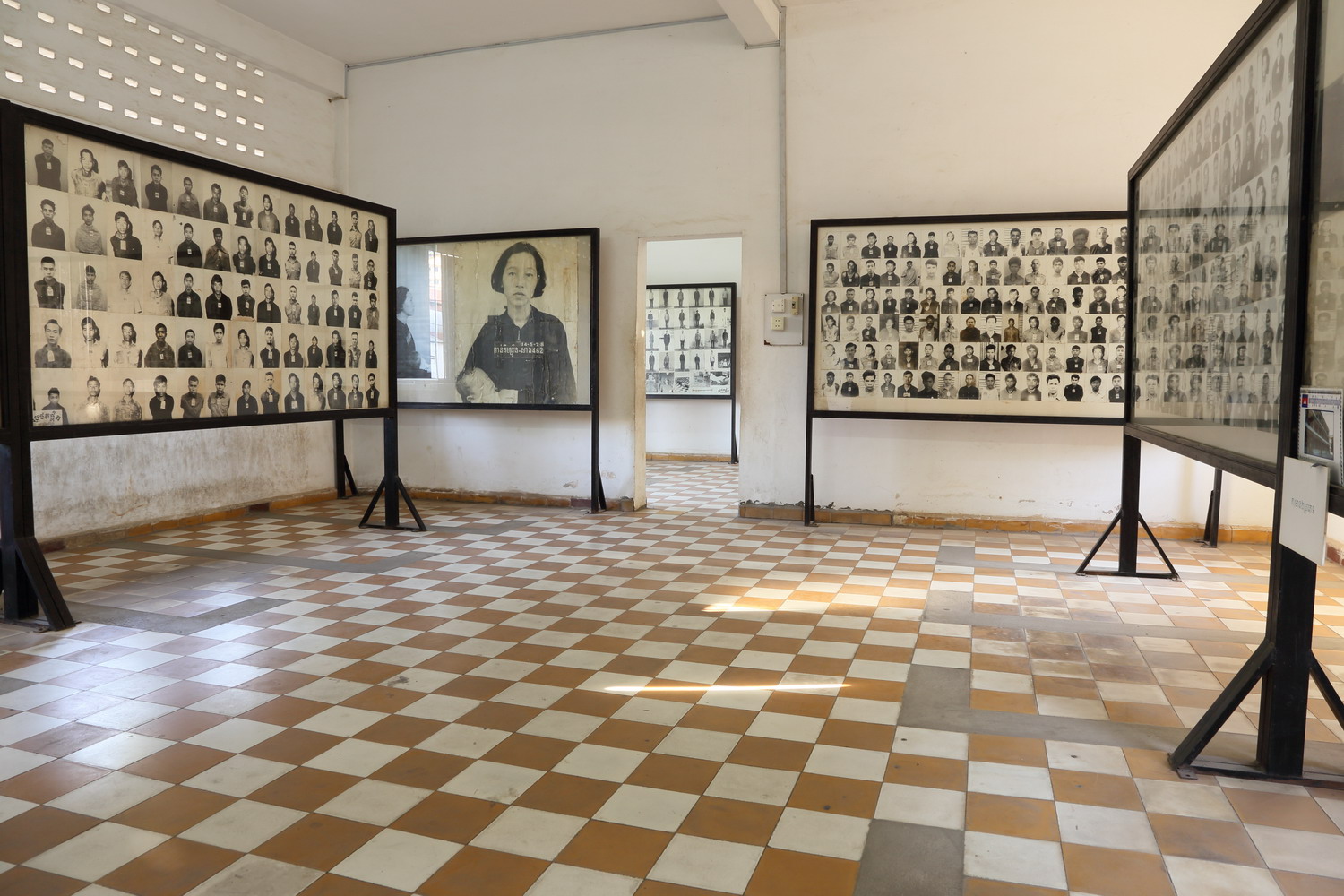 tuol-sleng