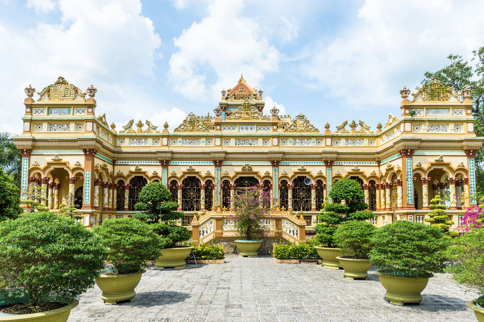 Vinh Tranh Pagoda